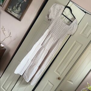 Chic Puff Sleeve Checkered Midi Dress